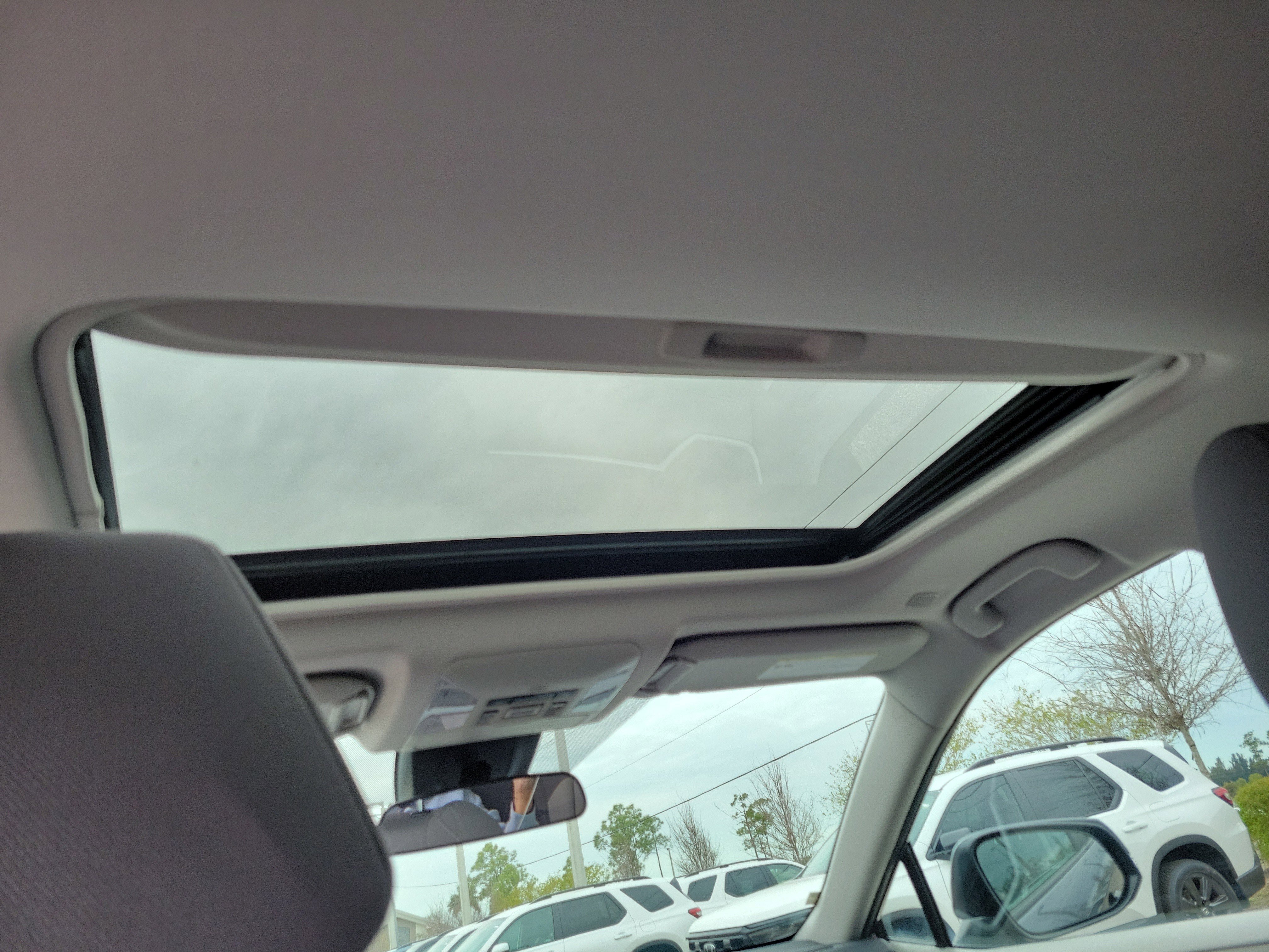 Used 2025 Toyota RAV4 XLE w/ Convenience Package image 24