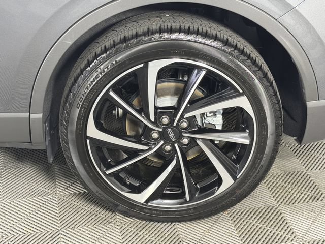 Used 2026 Lincoln Corsair Reserve FWD image 28