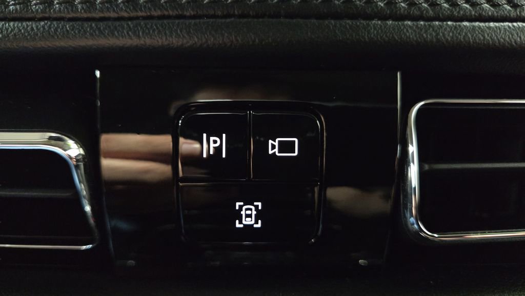 Used 2023 Lincoln Nautilus AWD image 18