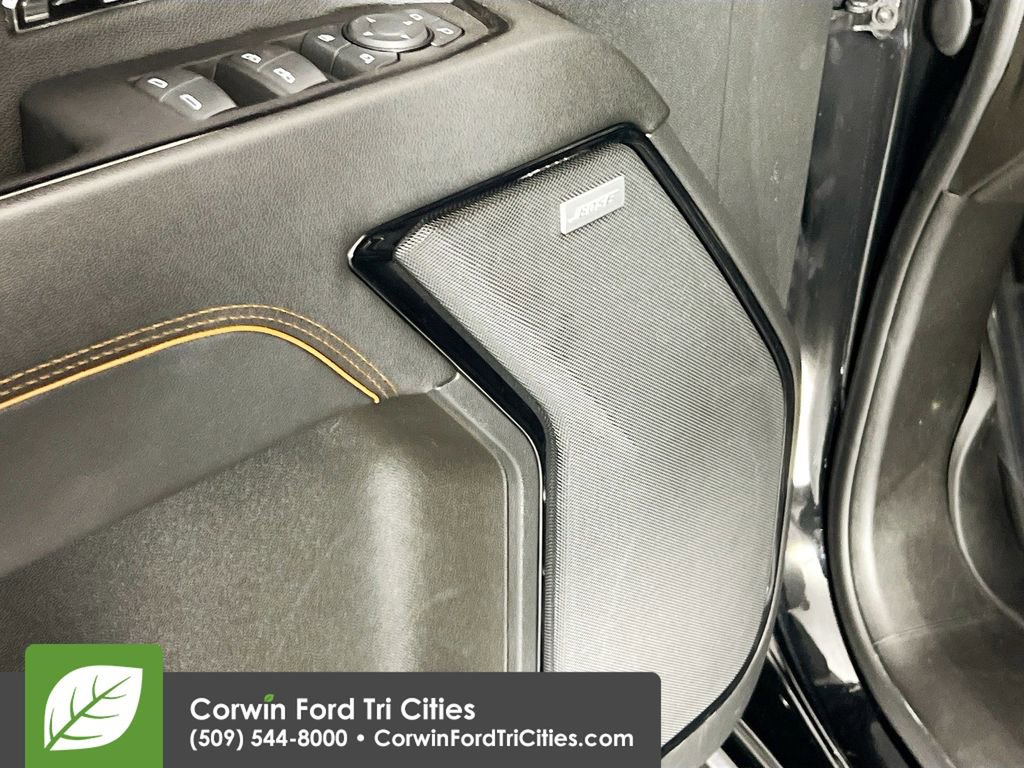 Used 2023 GMC Sierra 1500 AT4 image 13