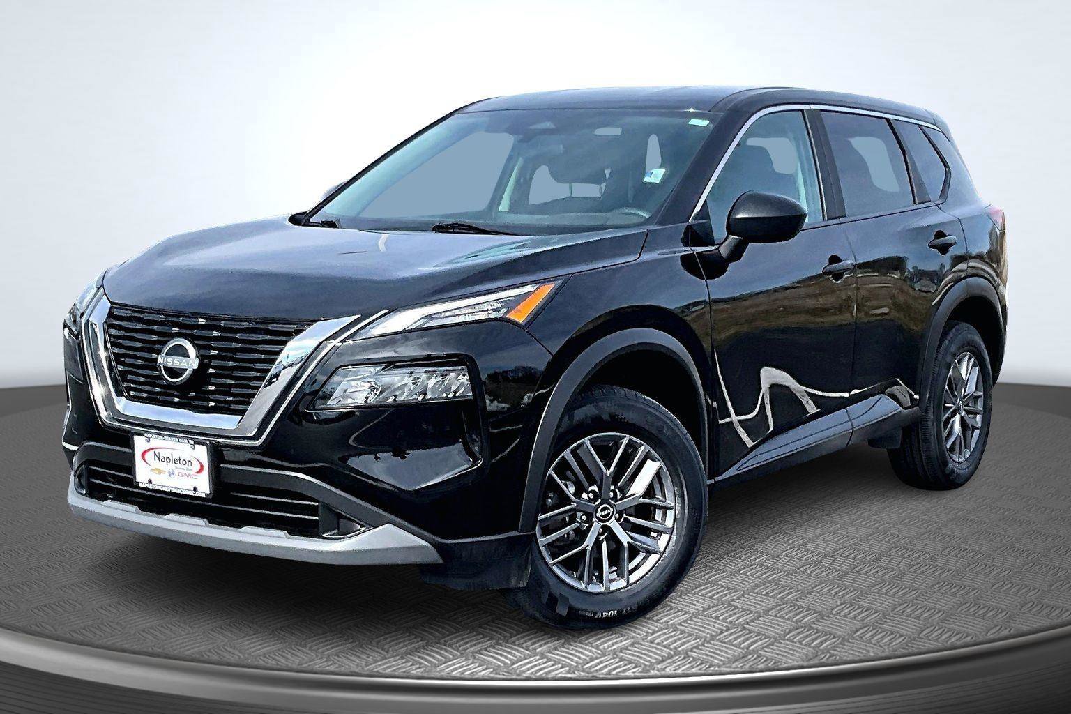 Used 2023 Nissan Rogue S image 1