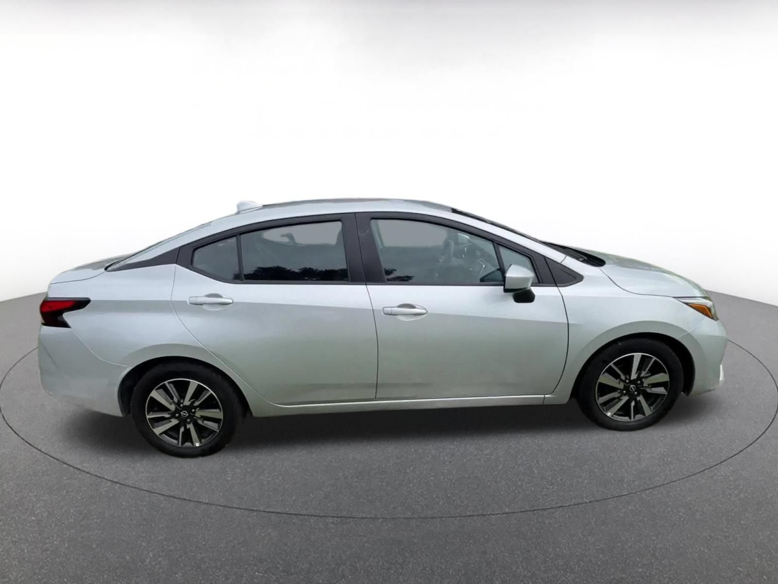 Used 2025 Nissan Versa SV FWD image 16