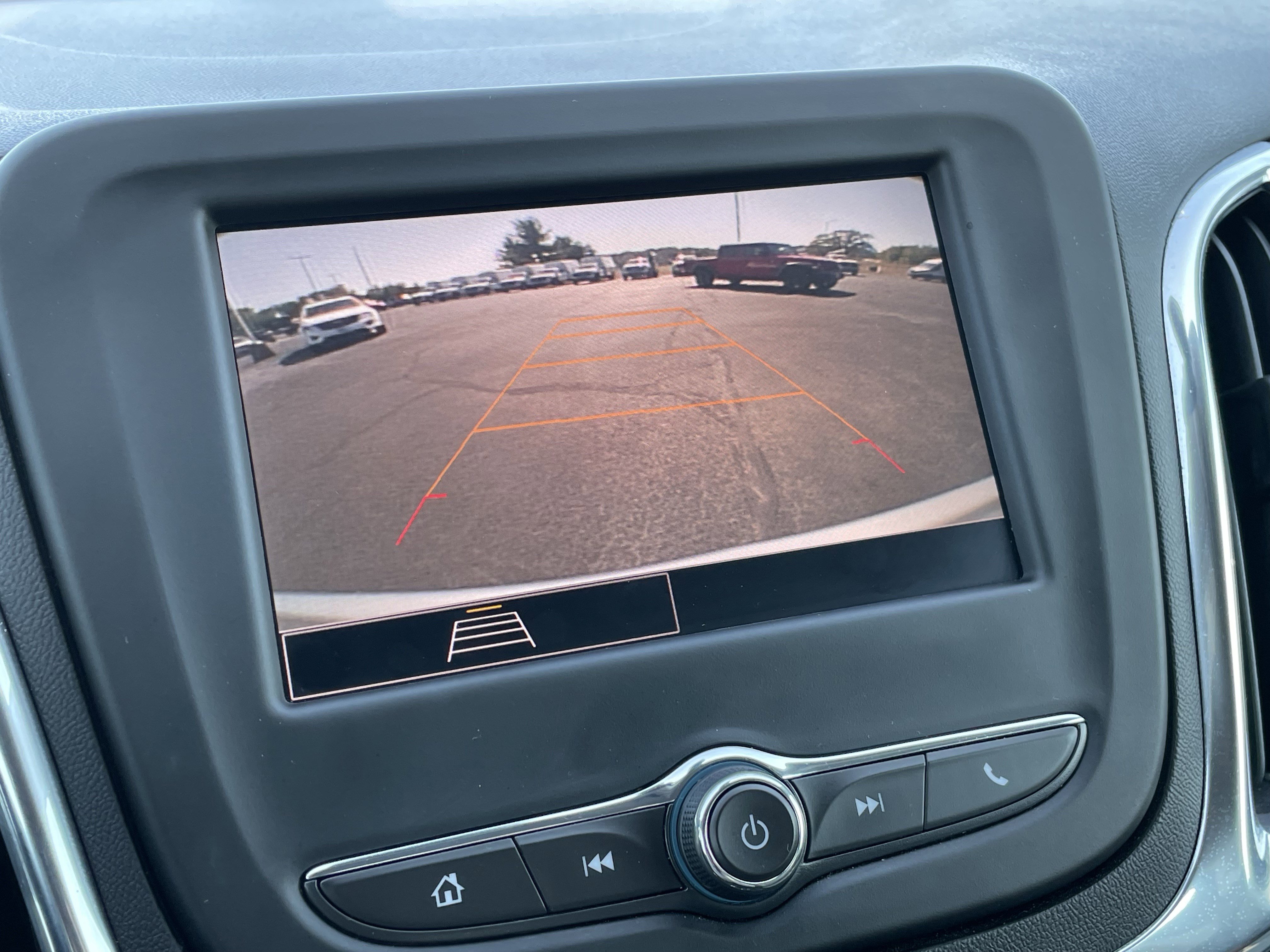 Used 2023 Chevrolet Equinox LT image 32