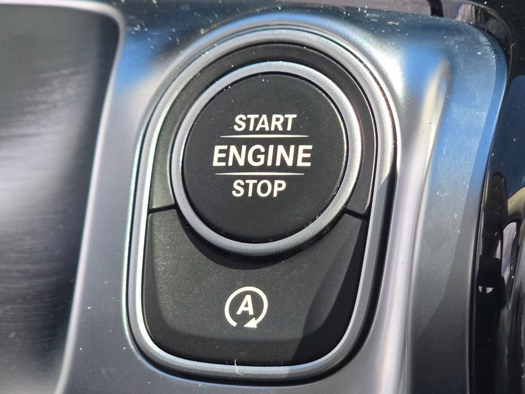 Certified 2023 Mercedes-Benz GLB 250 4MATIC image 38