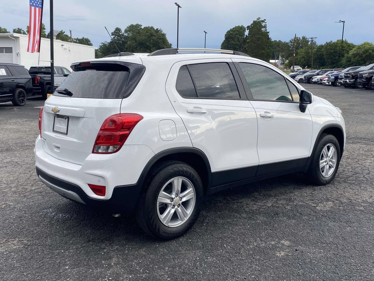 Used 2022 Chevrolet Trax LT w/ Driver Confidence Package AWD/4WD image 6