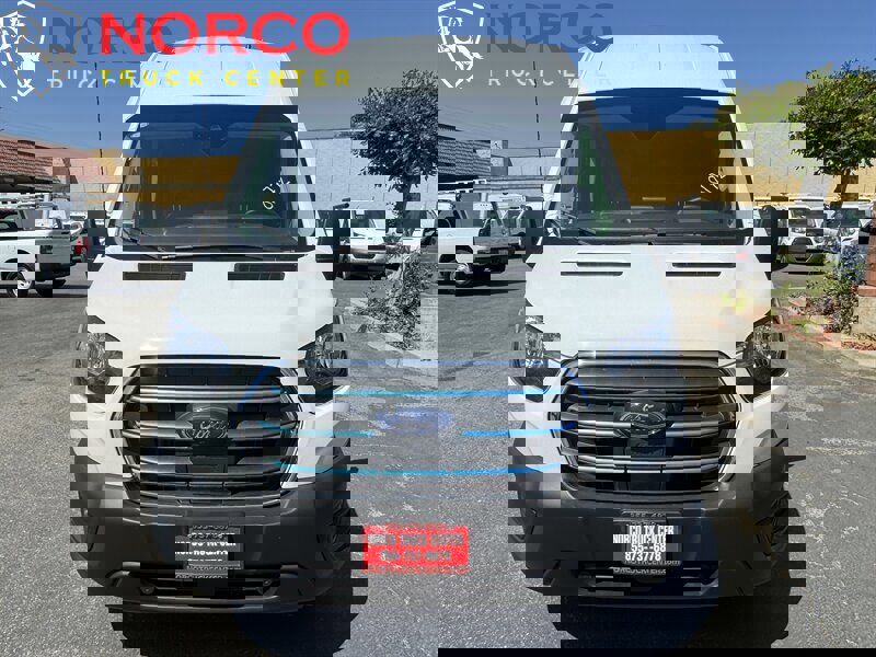 Used 2023 Ford E-Transit 148 High Roof Extended w/ Load Area Protection Package image 5