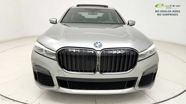 Used 2022 BMW 750i xDrive w/ M Sport Package AWD/4WD image 15