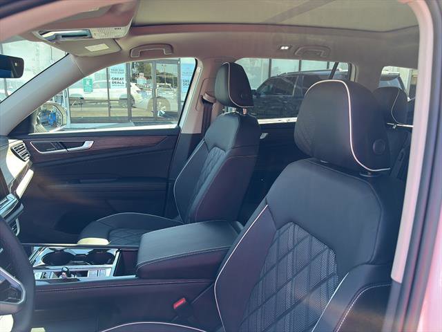 New 2026 Volkswagen Atlas SEL Premium R-Line AWD/4WD image 15