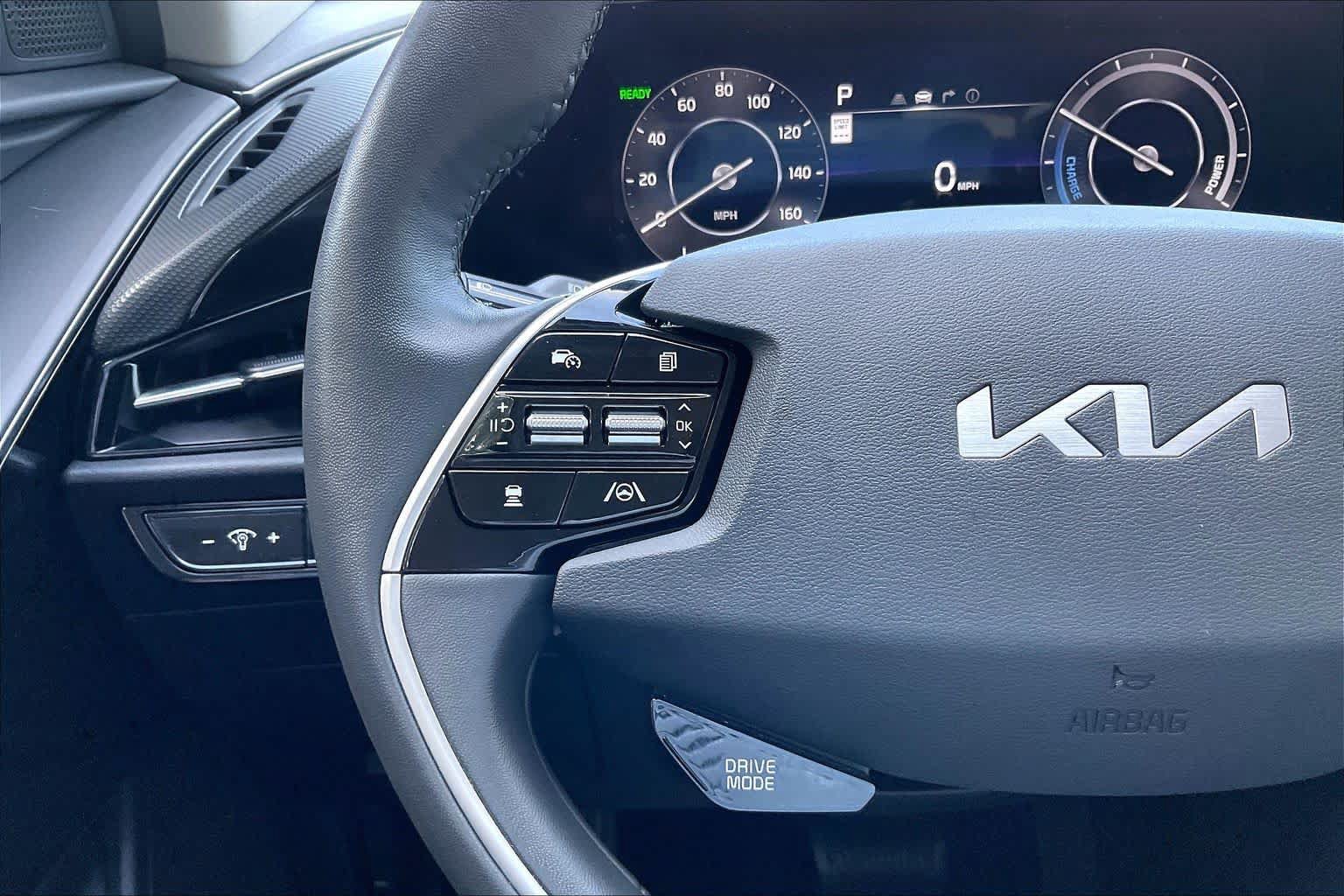 Used 2023 Kia Niro Wind w/ Wind Preserve Package FWD image 23