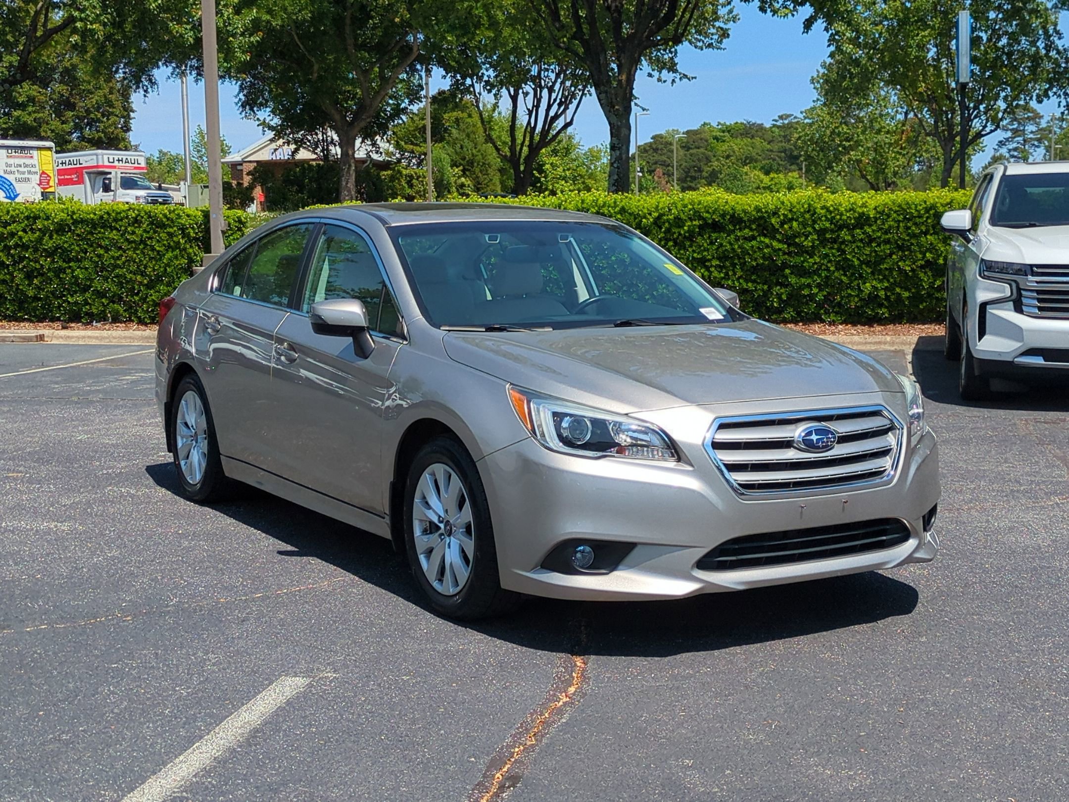 Used 2016 Subaru Legacy 2.5i Premium AWD/4WD image 2