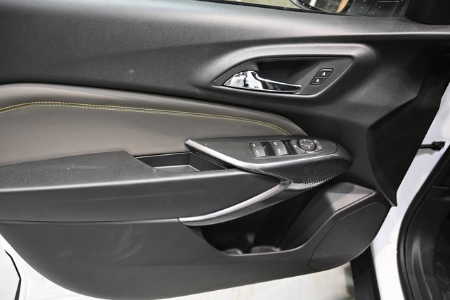 New 2026 Chevrolet Trax ACTIV w/ Sunroof Package image 26