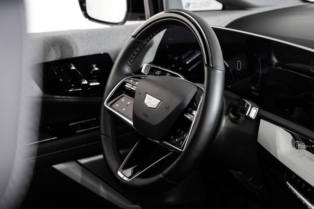 Used 2025 Cadillac Optiq Sport 1 w/ LPO, Floor Liner Package image 12