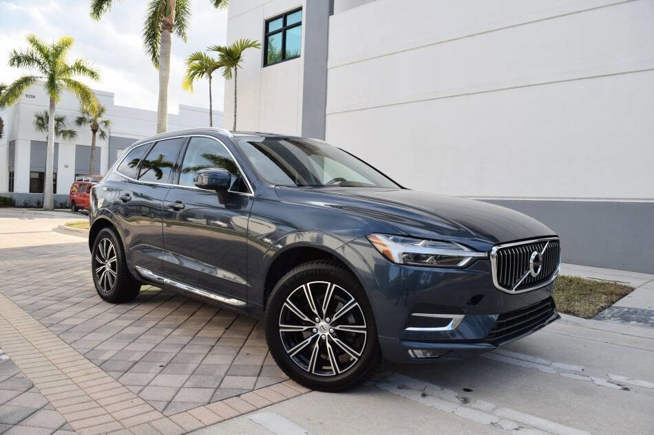 Used 2018 Volvo XC60 T5 Inscription w/ Luxury Seat Package image 1