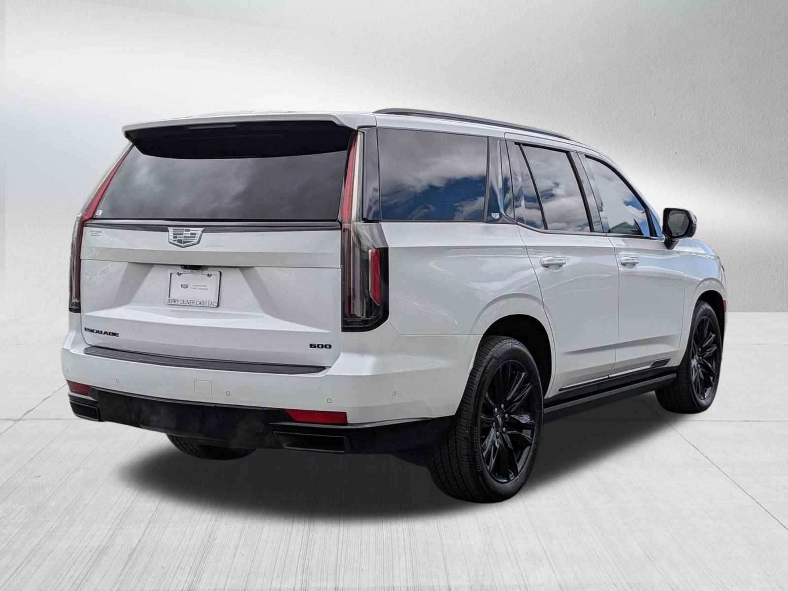 Used 2023 Cadillac Escalade Sport Platinum AWD/4WD image 6