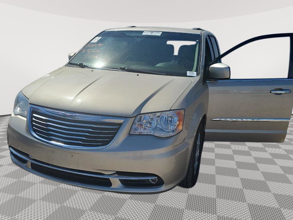Used 2016 Chrysler Town & Country Touring w/ Driver Convenience Group