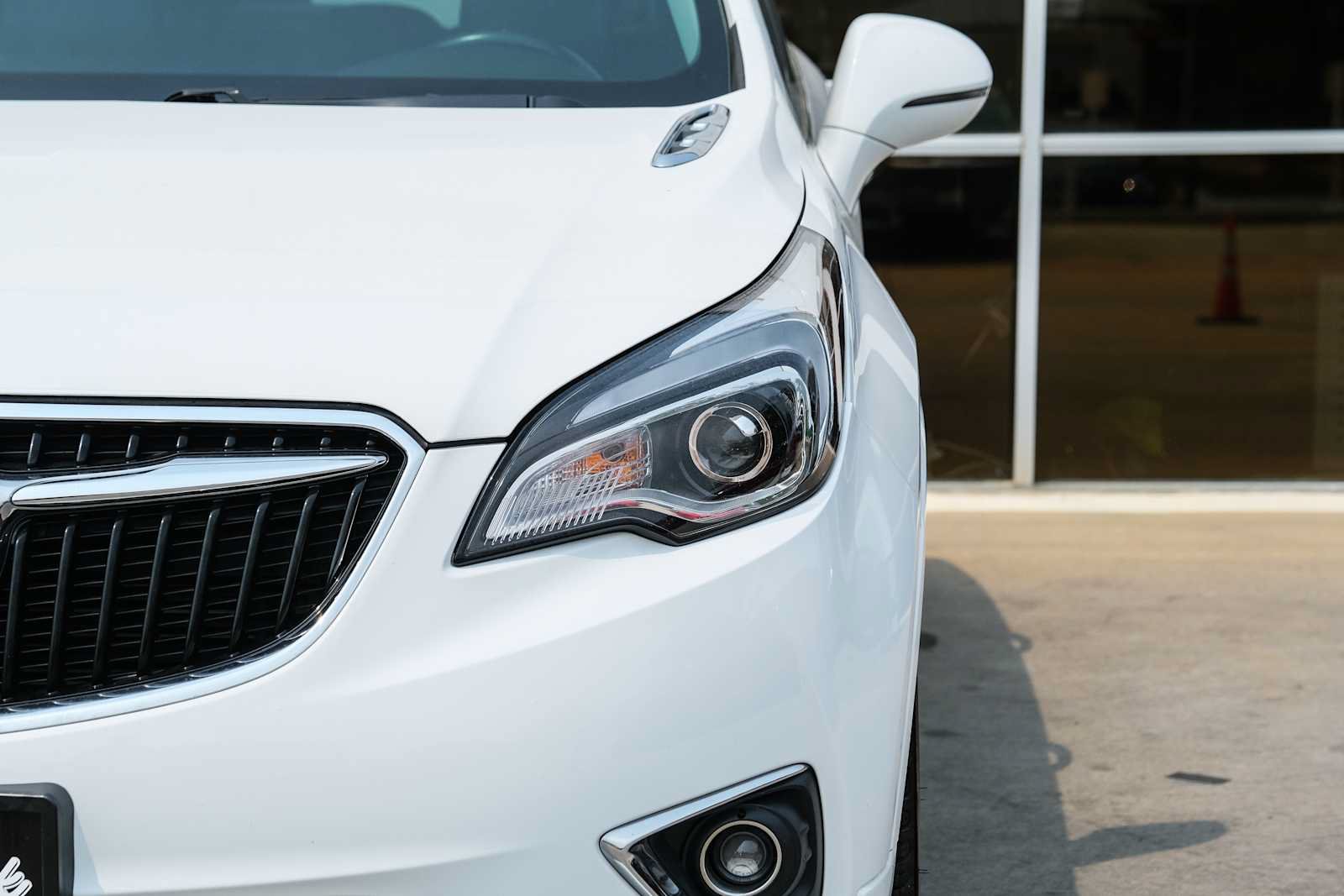 Used 2020 Buick Envision Essence FWD image 4