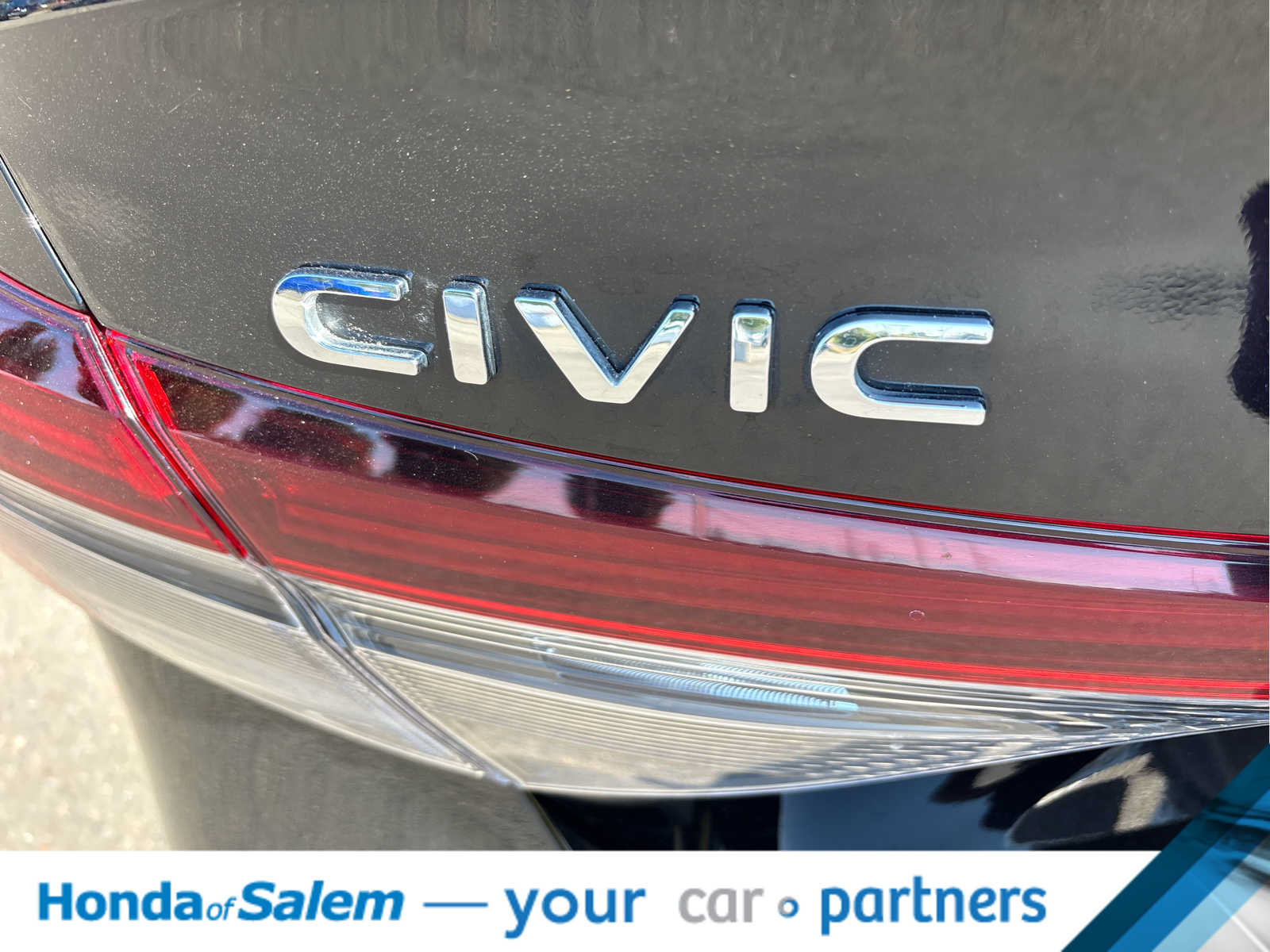 Used 2025 Honda Civic LX image 7