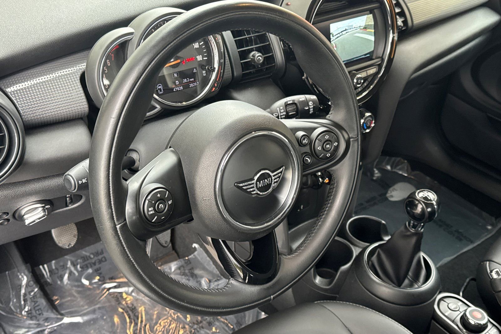 Used 2019 MINI Cooper 2-Door Hardtop image 14