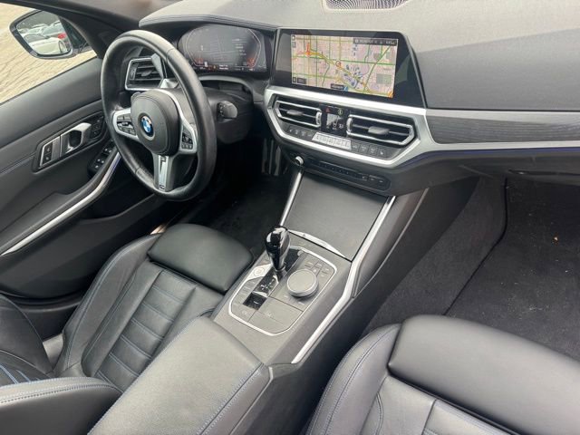 Certified 2022 BMW 330i xDrive Sedan w/ M Sport Package image 30