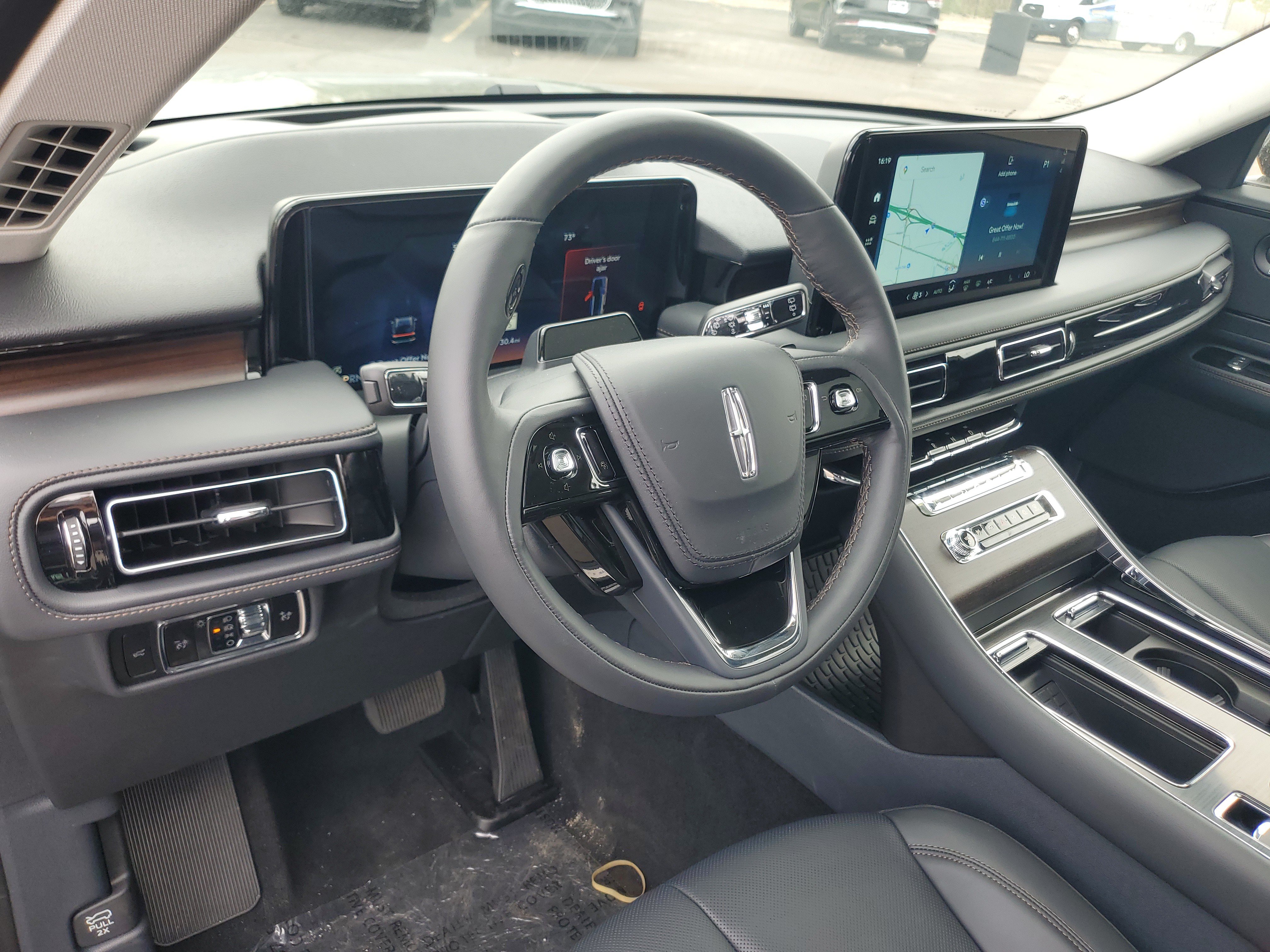 New 2026 Lincoln Aviator Reserve w/ Jet Appearance Package AWD/4WD image 12