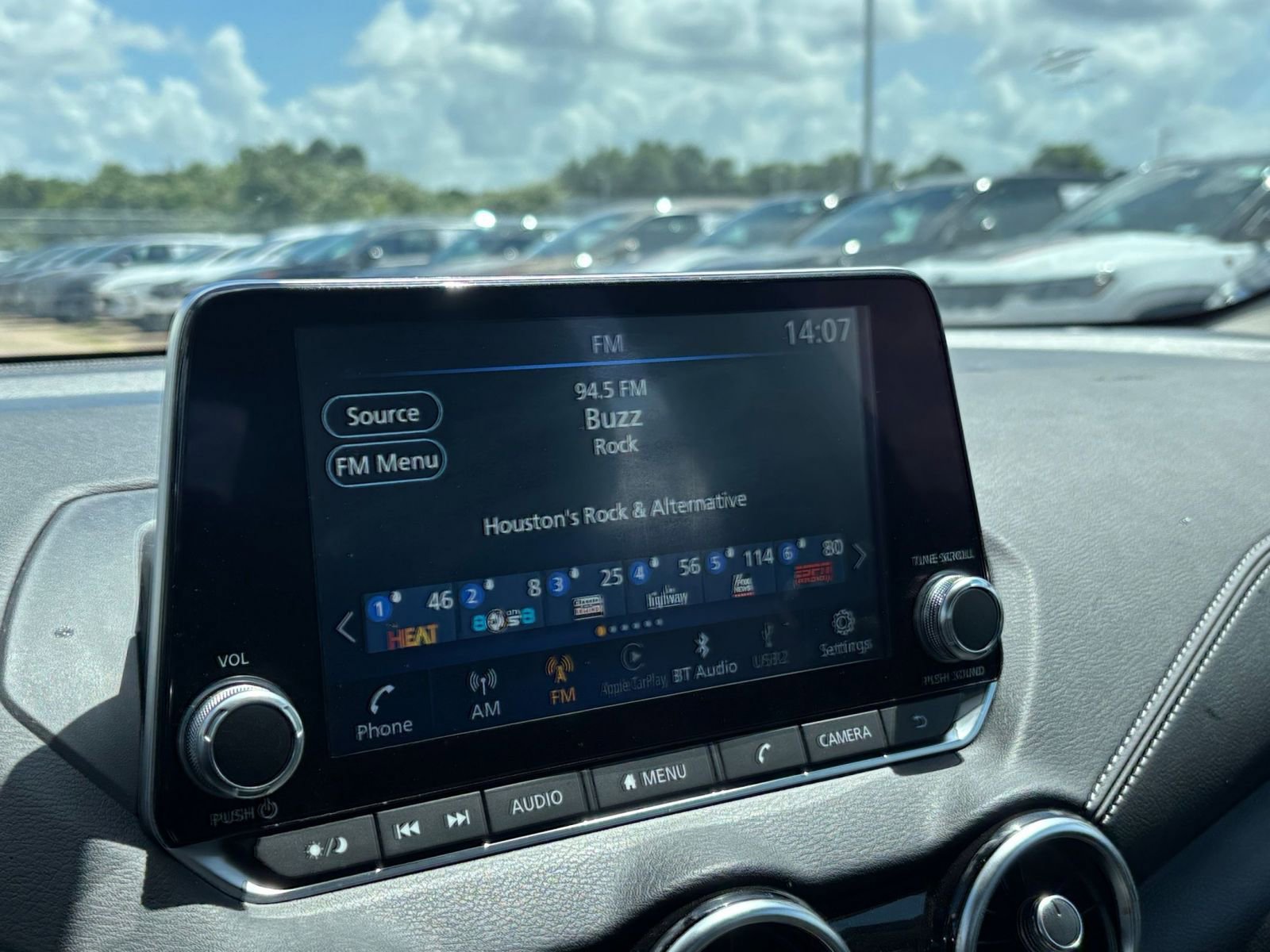 Used 2025 Nissan Sentra SV FWD image 20