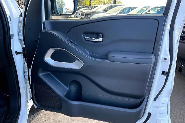 Certified 2024 Nissan Frontier SV w/ Technology Package image 22