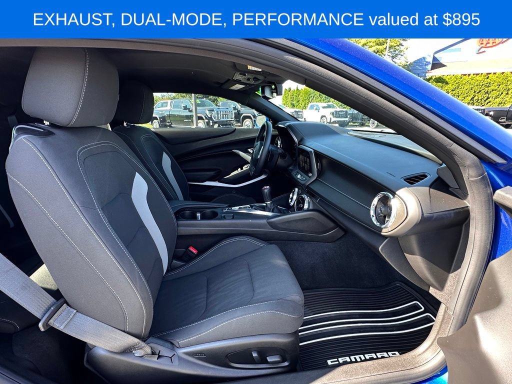 Used 2018 Chevrolet Camaro SS RWD image 11