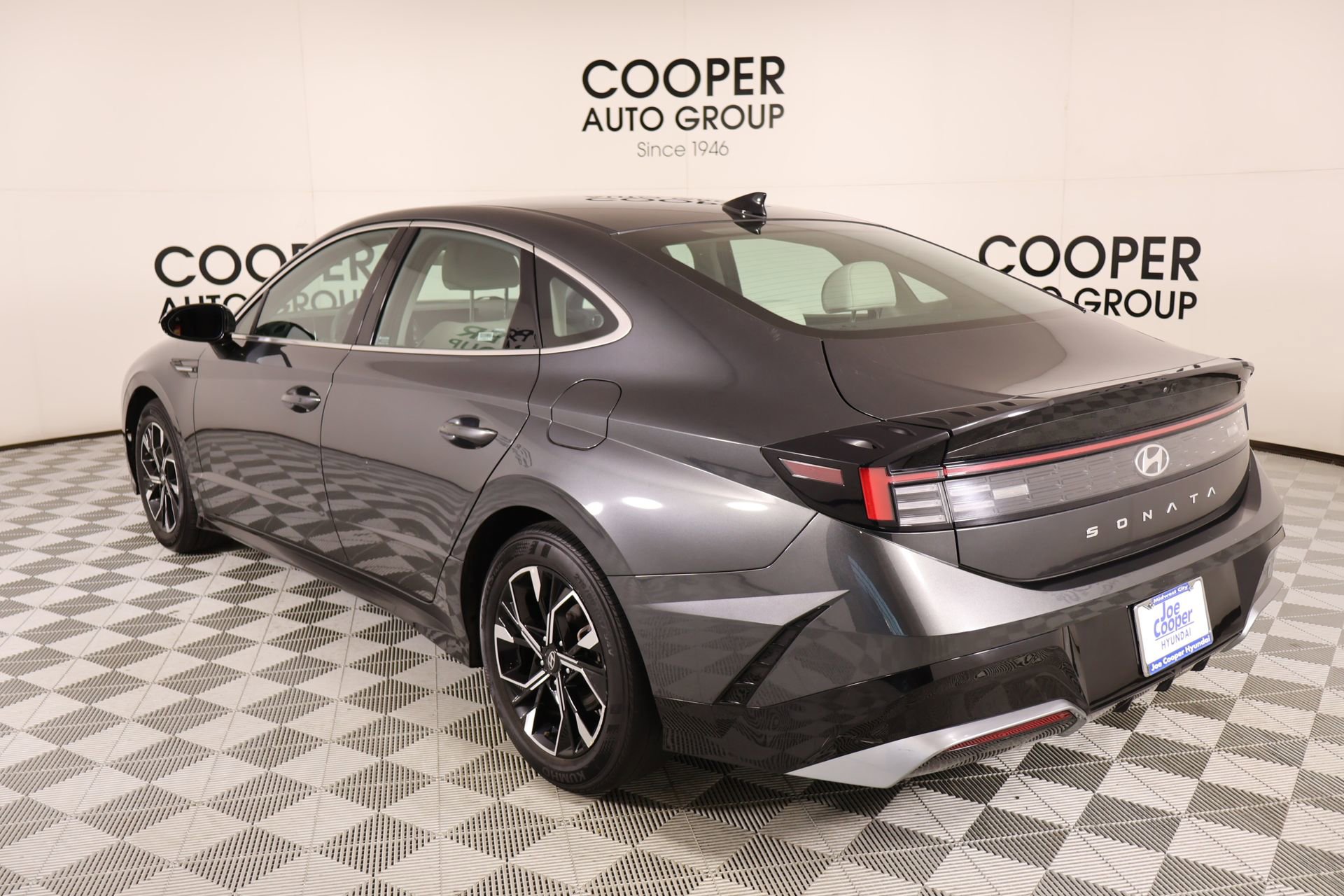 Used 2025 Hyundai Sonata SEL FWD image 22