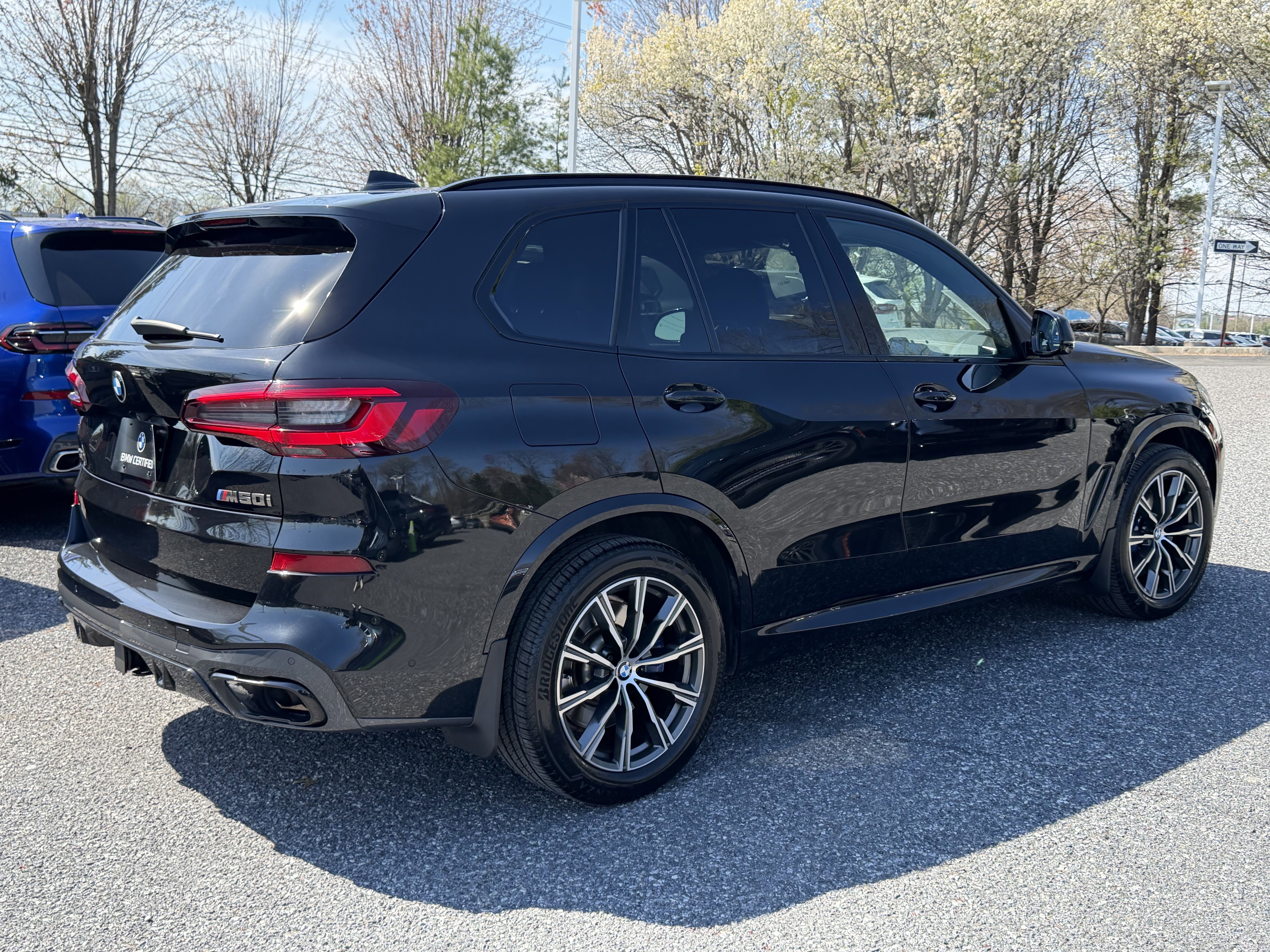 Certified 2022 BMW X5 M50i AWD/4WD image 4