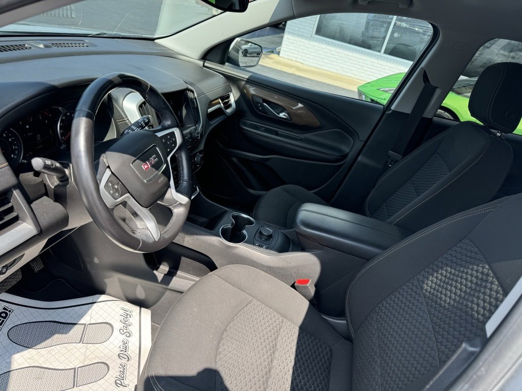 Used 2018 GMC Terrain SLE w/ Driver Convenience Package image 16
