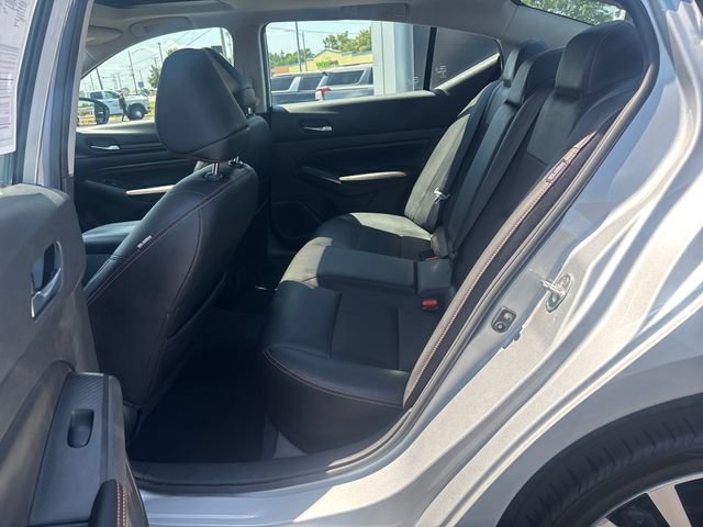 Used 2021 Nissan Altima 2.5 SR w/ SR Premium Package AWD/4WD image 15