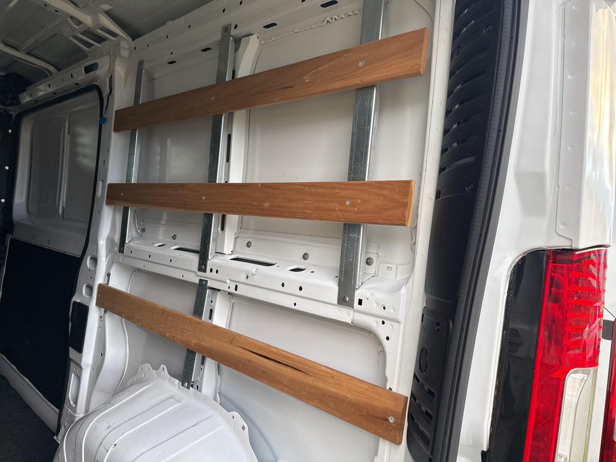 Used 2025 RAM ProMaster 2500 w/ U-Haul Equipment Group FWD image 16