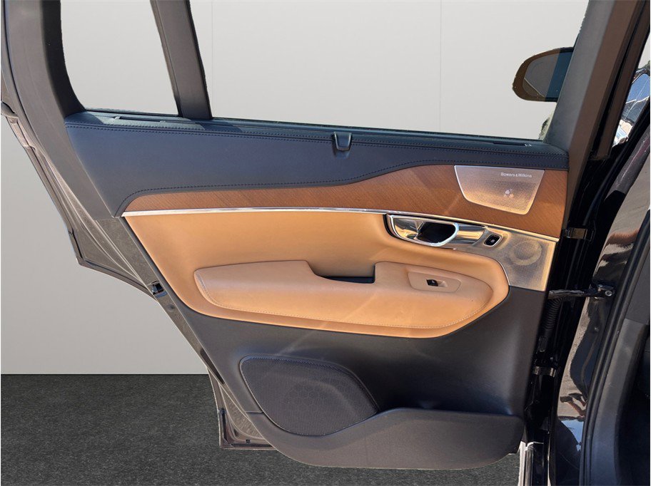 Used 2016 Volvo XC90 T6 Inscription w/ Vision Package image 41