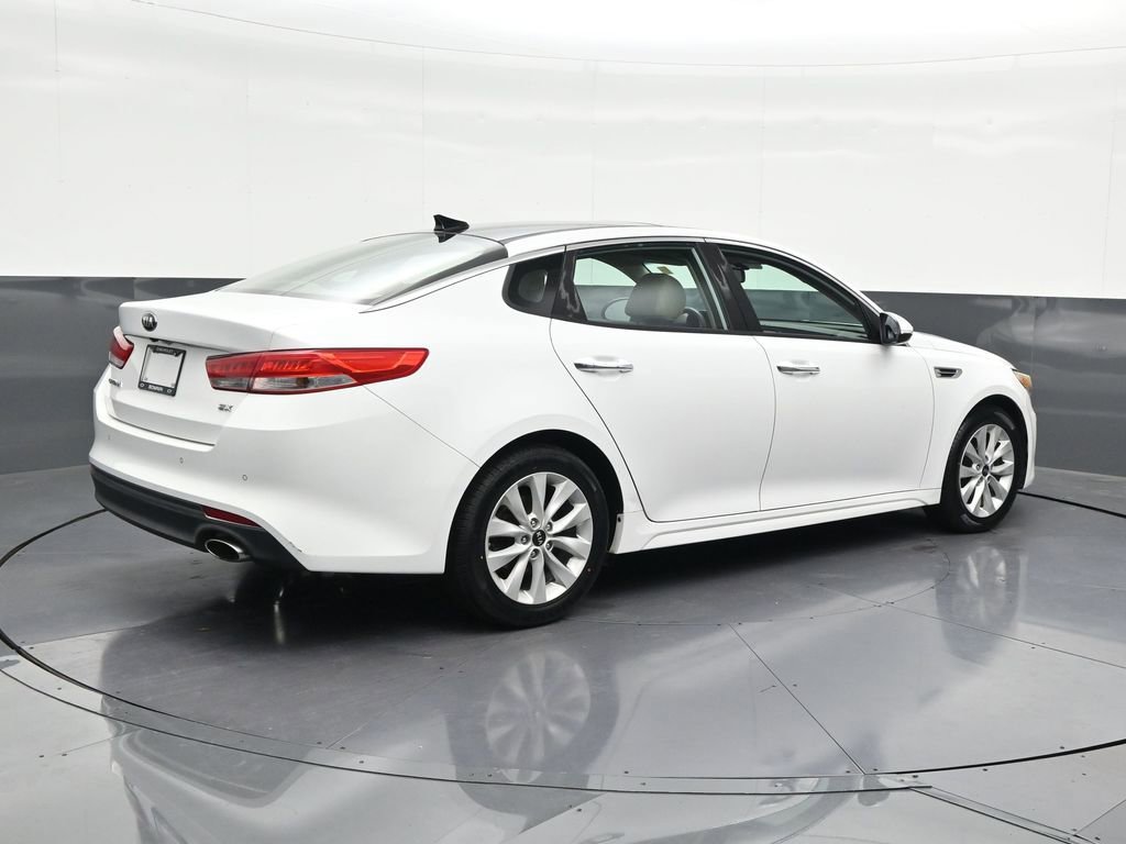 Used 2016 Kia Optima EX w/ Premium Package FWD image 5