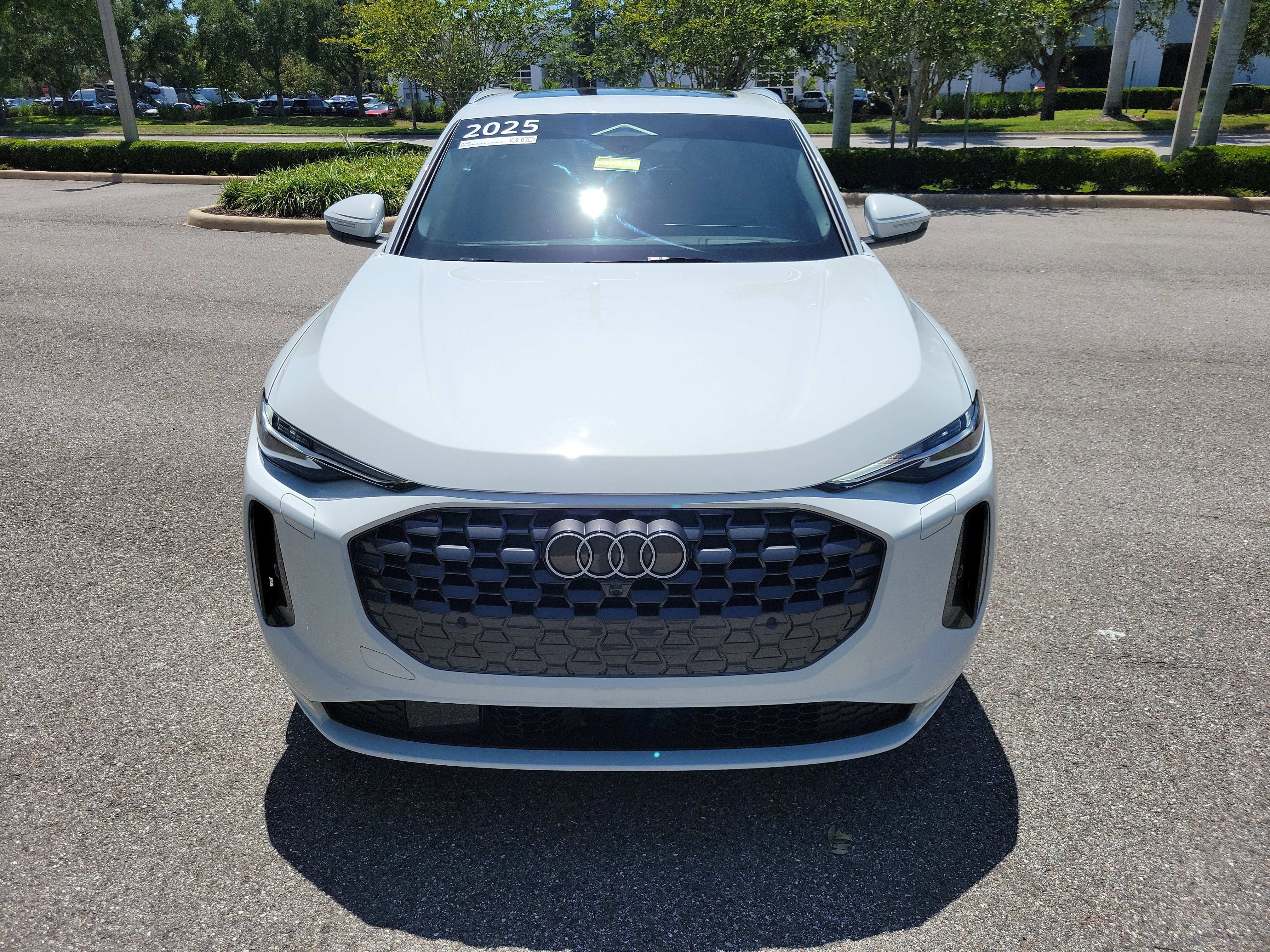 Used 2025 Audi Q5 Prestige AWD/4WD image 2