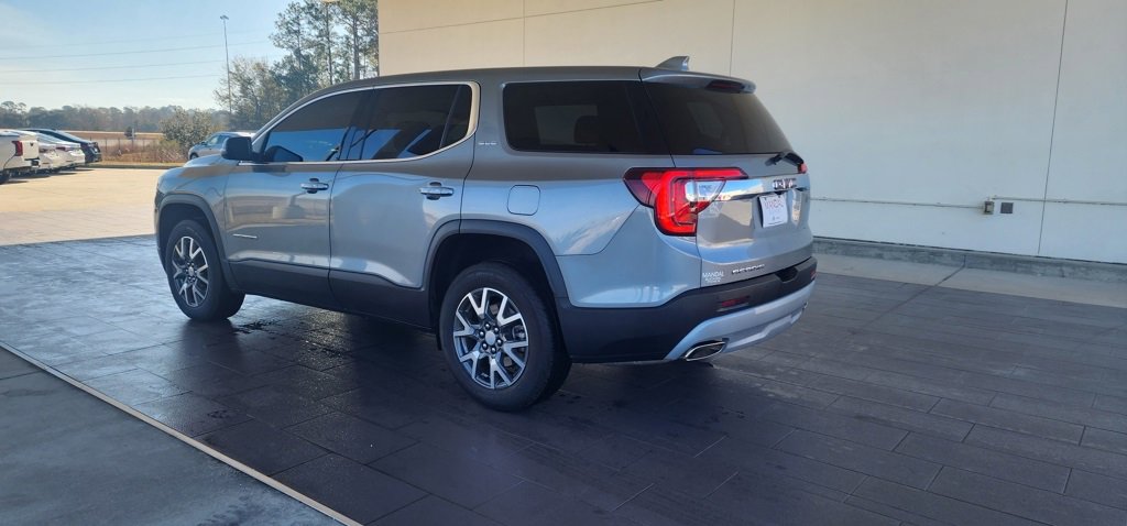 Used 2023 GMC Acadia SLE image 8