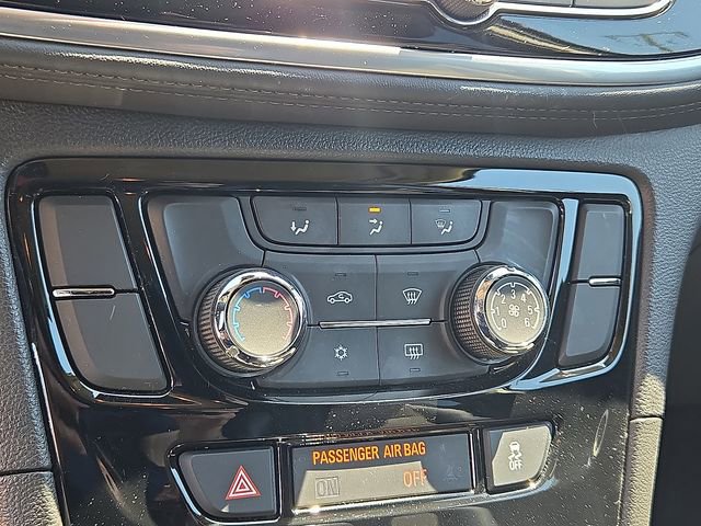 Used 2019 Buick Encore Preferred AWD/4WD image 14