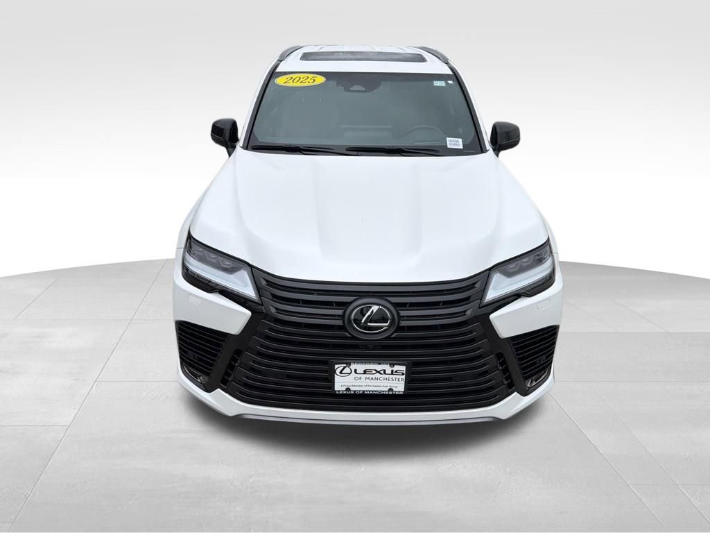 Used 2025 Lexus LX 700h Overtrail AWD/4WD image 2