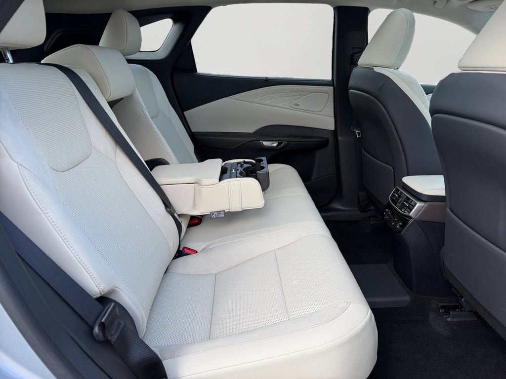 Certified 2025 Lexus RX 450h AWD w/ Convenience Package image 9
