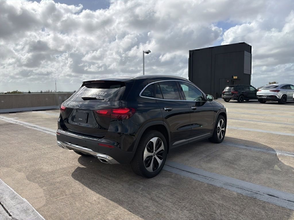 New 2025 Mercedes-Benz GLA 250 image 3