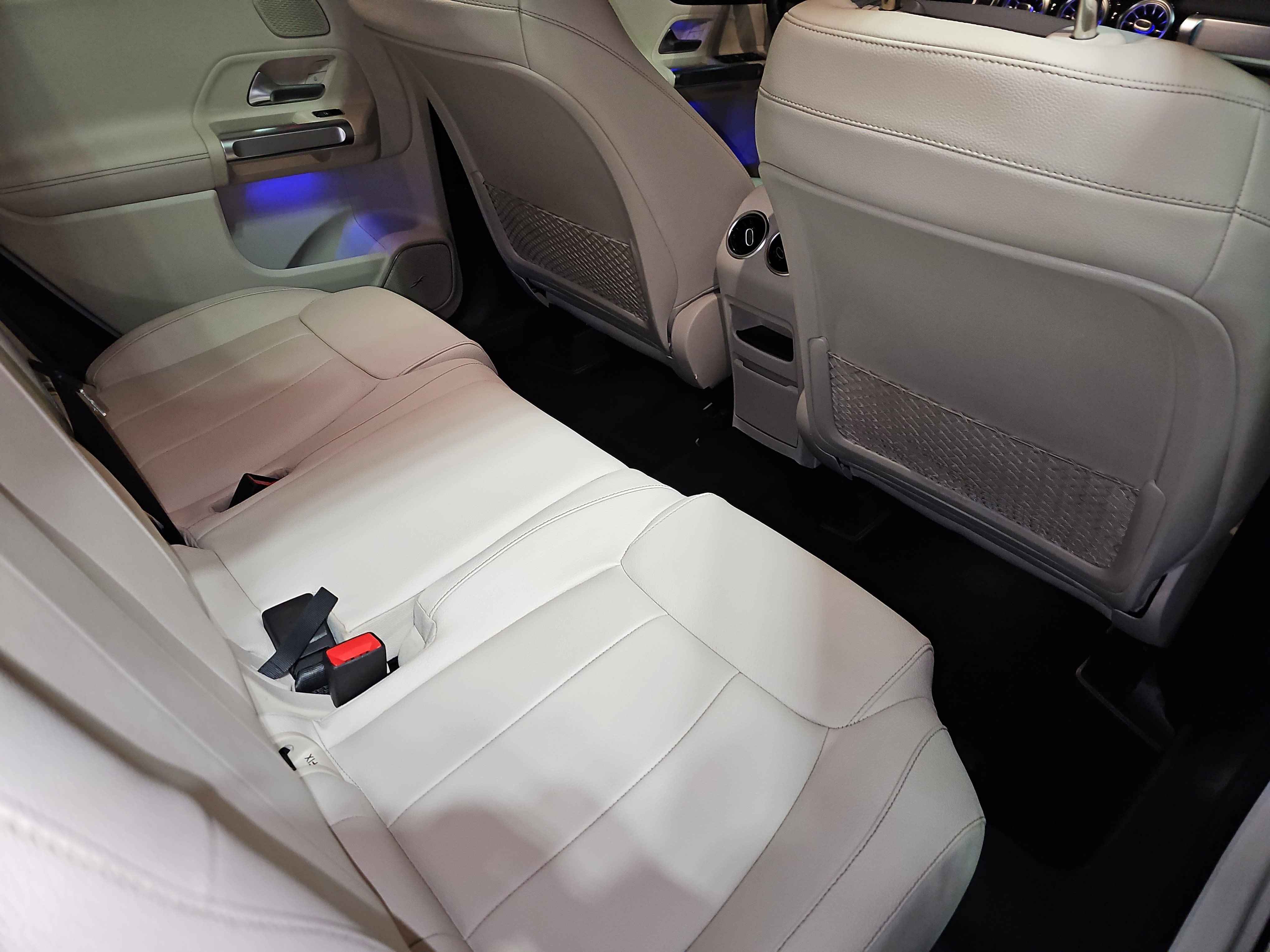 Used 2021 Mercedes-Benz GLB 250 4MATIC image 11