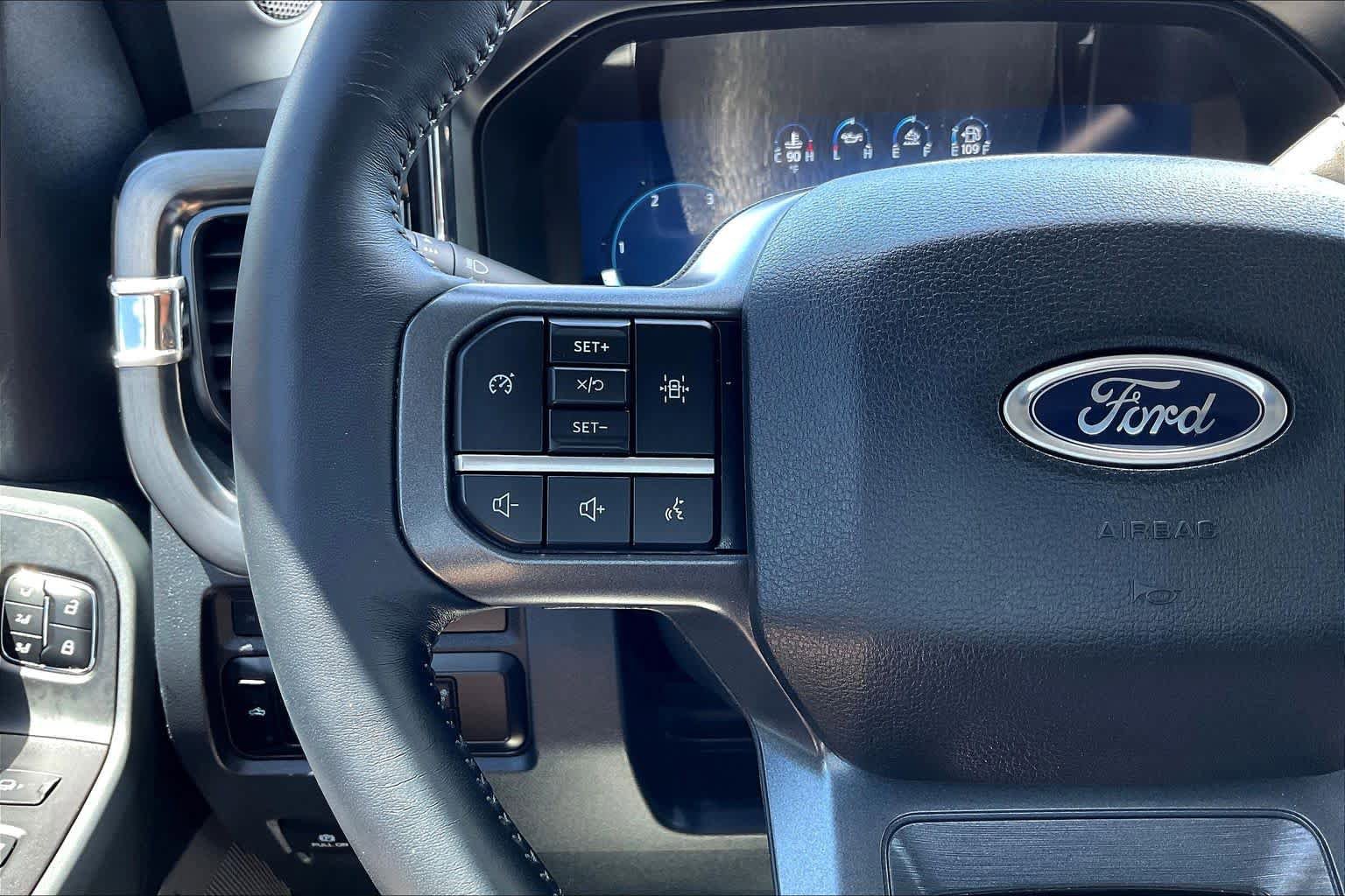 Used 2024 Ford F250 Lariat w/ Tremor Off-Road Package image 18