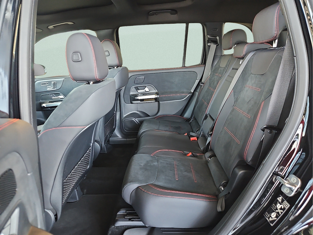 New 2026 Mercedes-Benz GLB 250 image 13