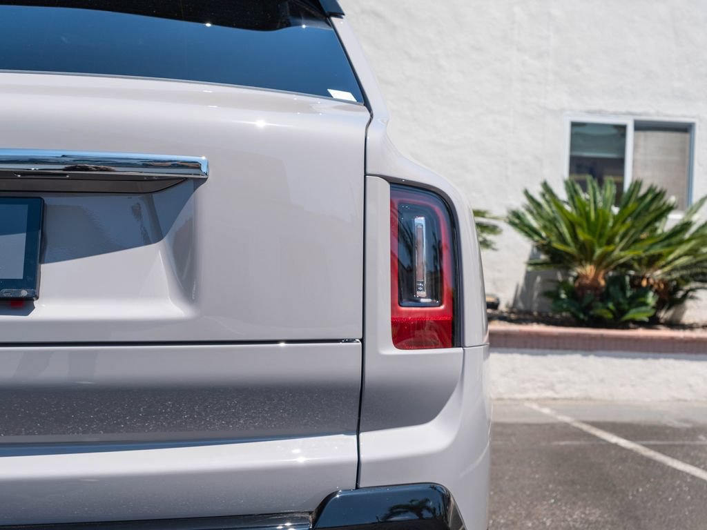 New 2026 Rolls-Royce Cullinan AWD/4WD image 45
