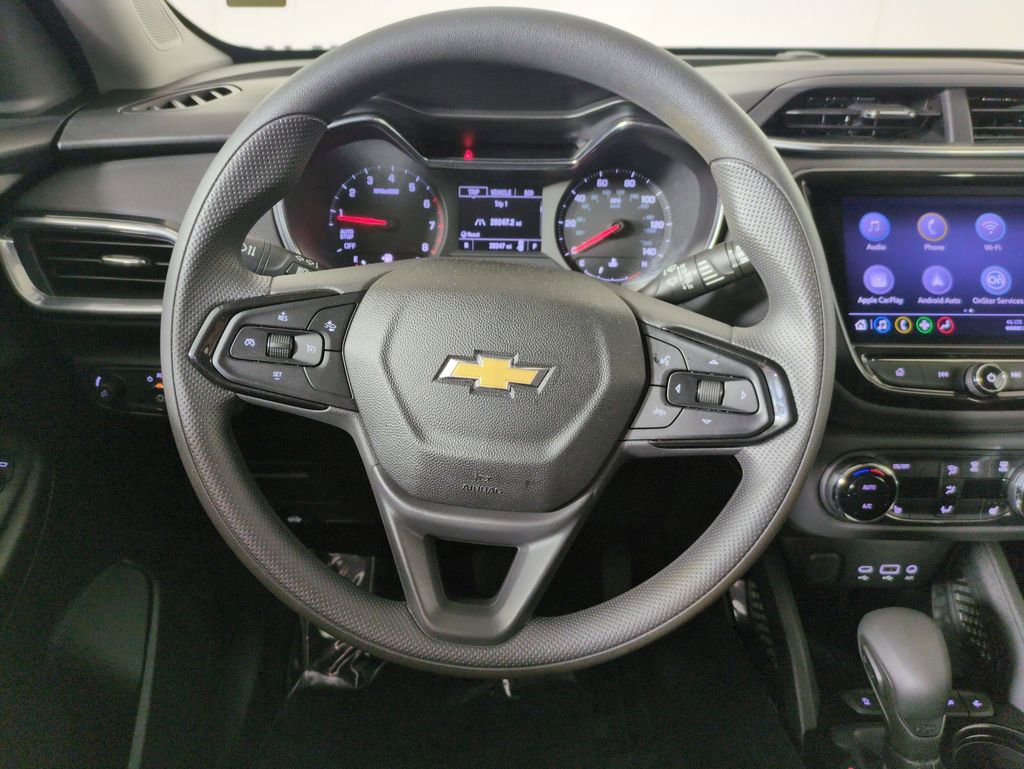 Used 2022 Chevrolet TrailBlazer LT w/ Convenience Package FWD image 17