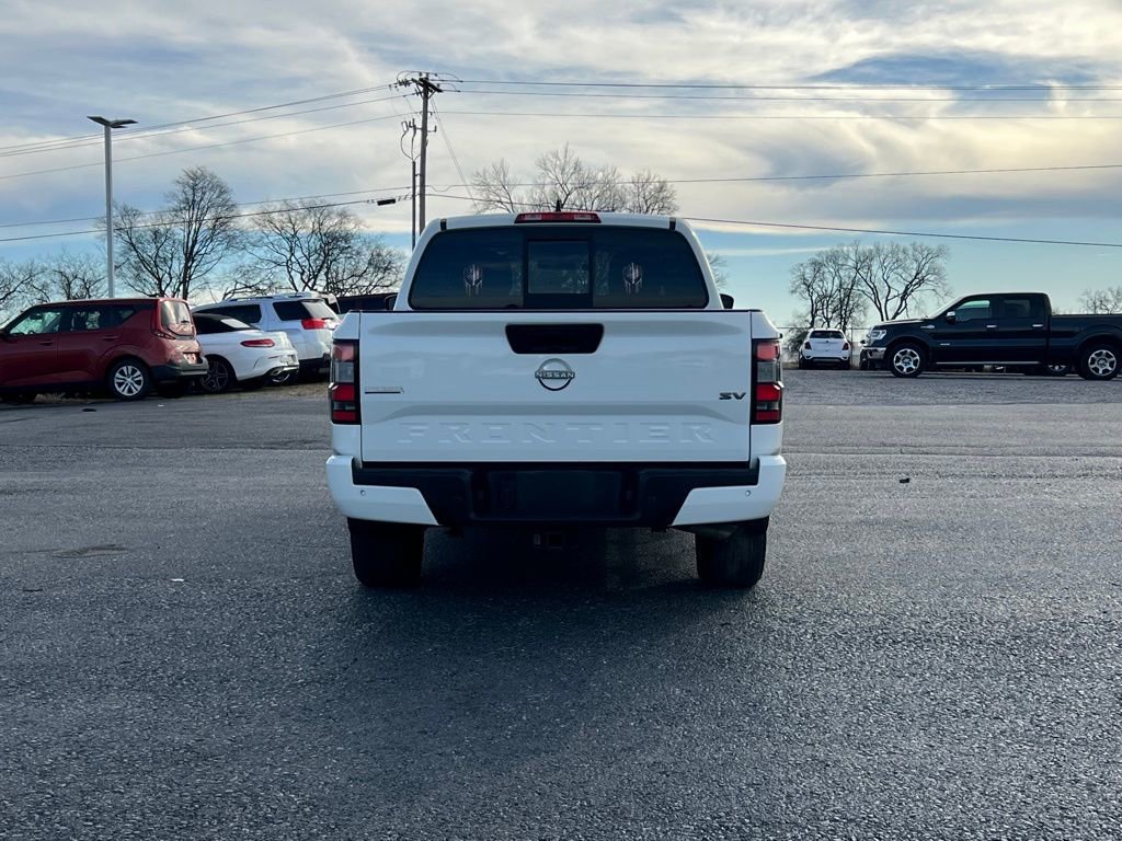 Used 2022 Nissan Frontier SV image 6