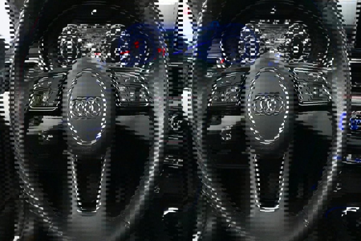 Used 2018 Audi A4 2.0T Premium Plus image 21