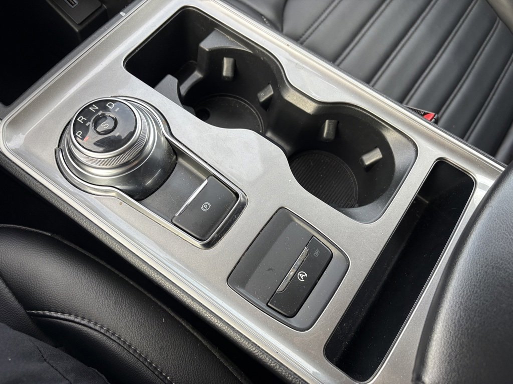 Used 2024 Ford Edge SEL image 8