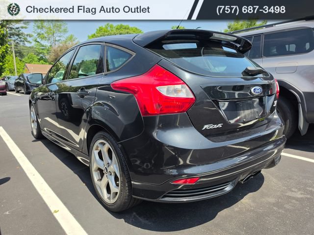 Used 2013 Ford Focus ST FWD image 4