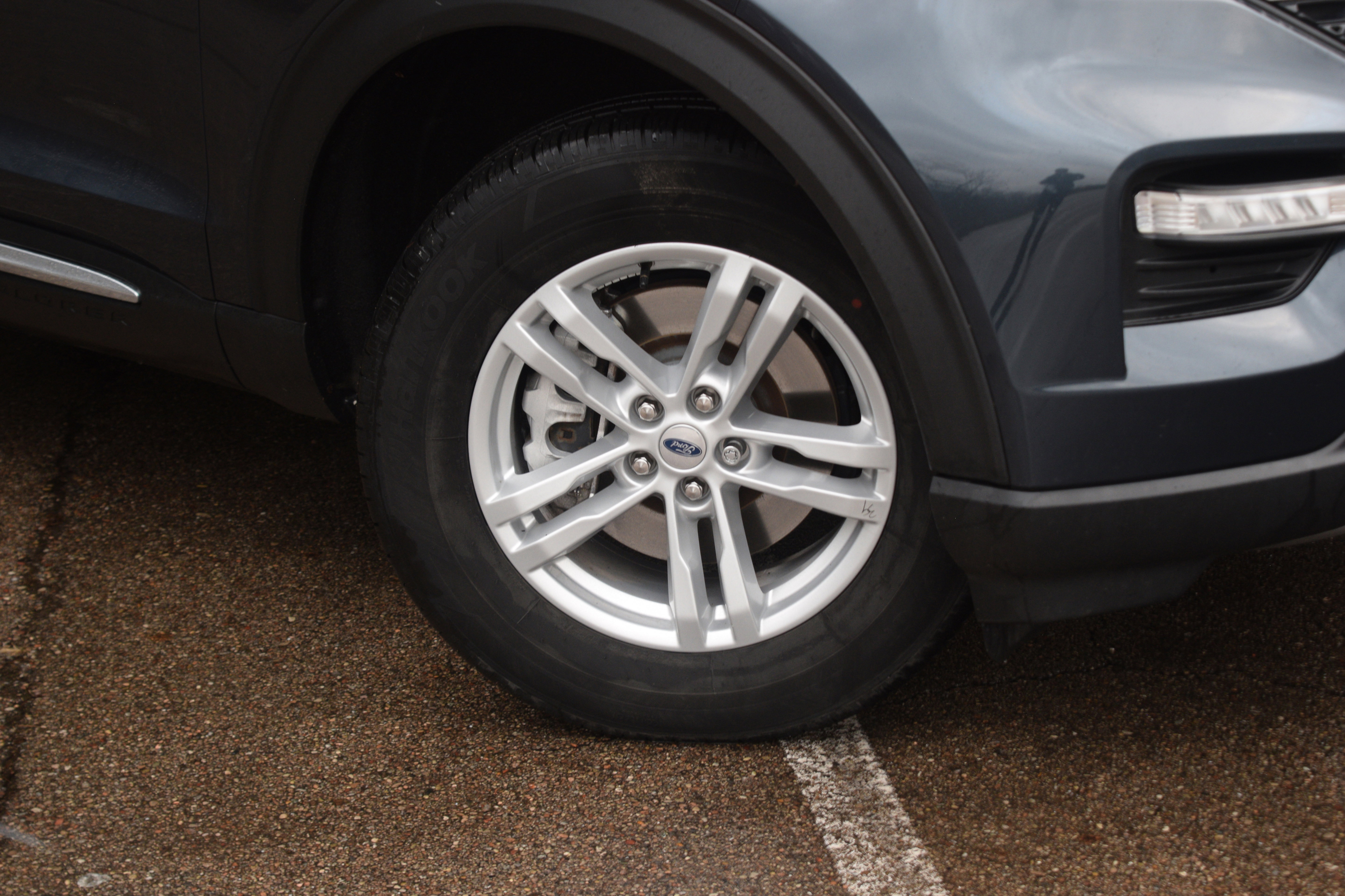 Used 2023 Ford Explorer XLT w/ Equipment Group 202A image 30